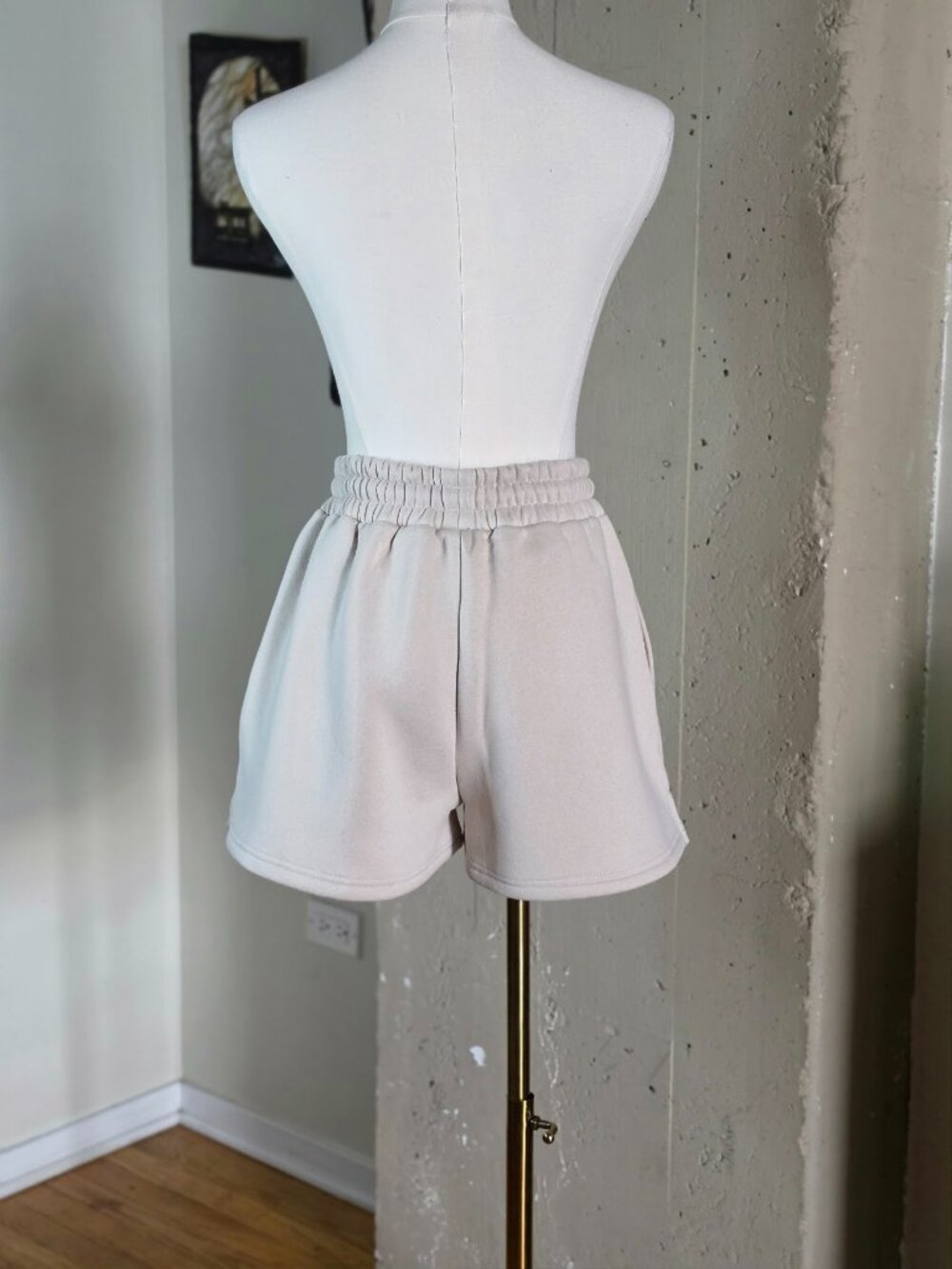 Comfrt Tranquil Shorts in Cotton Oversized Unisex Size Small NWT - Picture 10 of 16